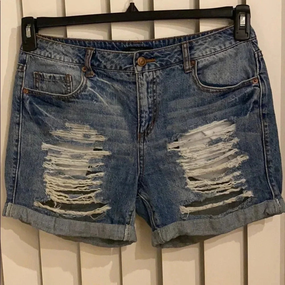 Forever 21 Distressed Light Blue Size 28 - Picture 1 of 4